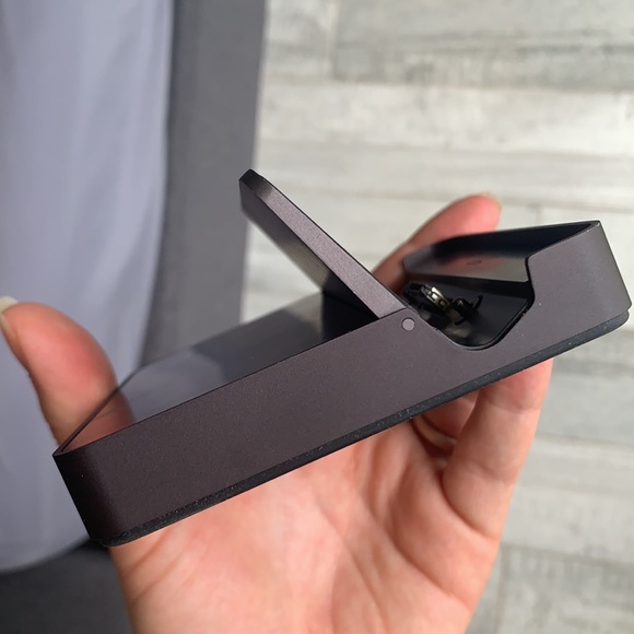 SAMSUNG Slate PC Dock (AA-RD5NDOC) - TESTED, NO POWER CABLE - Picture 4 of 11